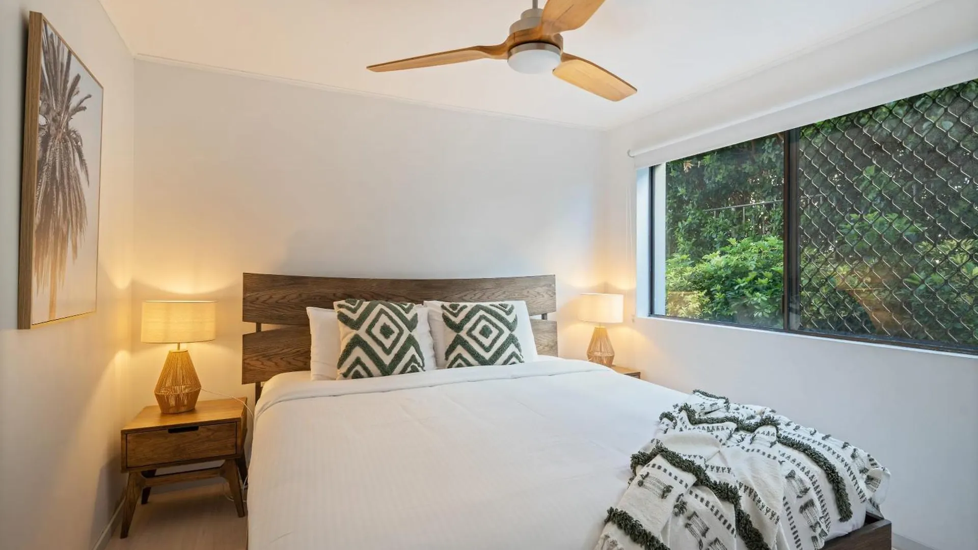 Moffat Beach Surf Retreat カラウンドラ